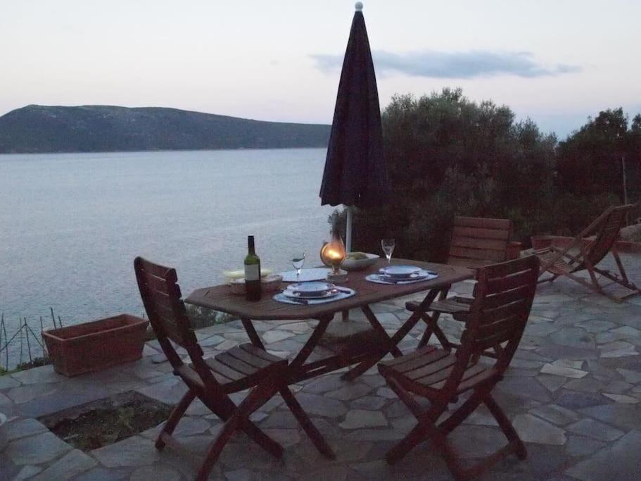 Villa With Breathtaking Views And Private Beach Agios Dimitrios  Екстер'єр фото
